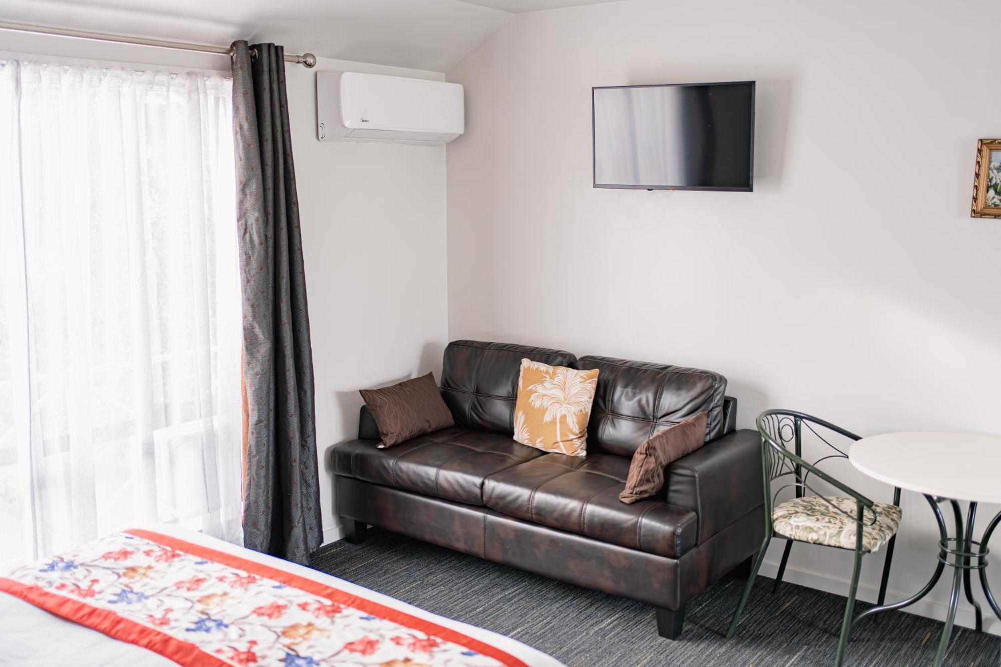 Samhil Motor 4* Christchurch
